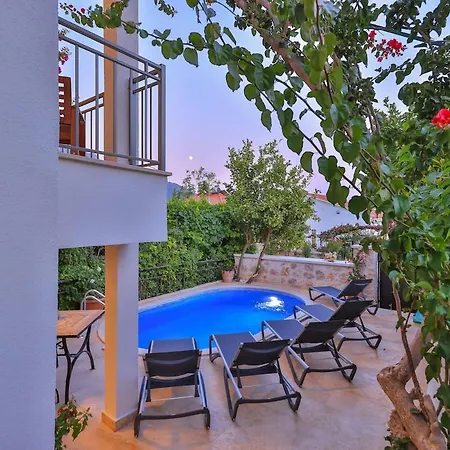 Damla - Luxury In Exclusive Location Kas